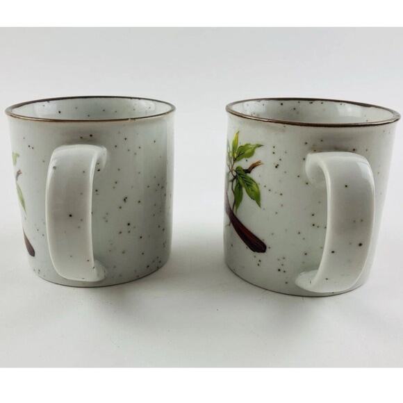 Set 2- Vintage Speckled Stoneware Red Cardinal Bird Ceramic Coffee Mugs Cups Tea - Picture 4 of 12